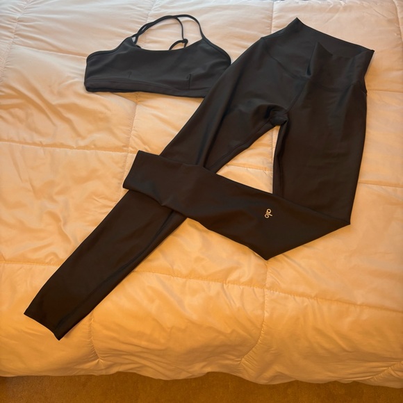 ALO Yoga Pants - Alo Anthracite grey set